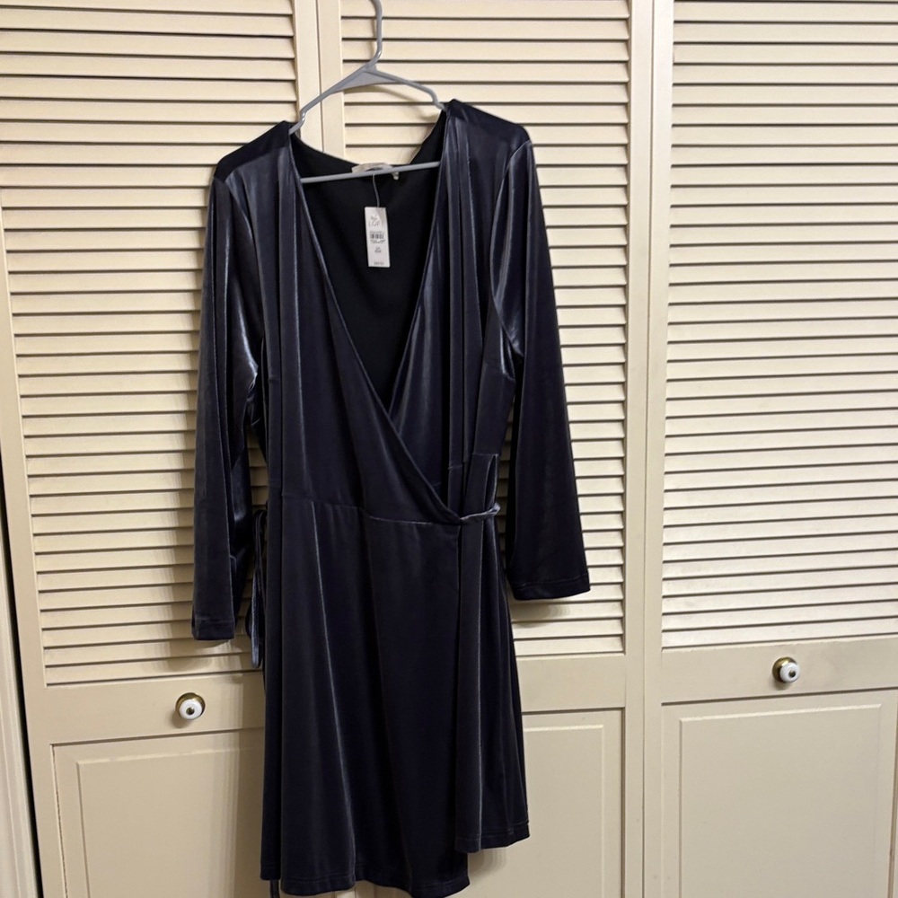 LOFT Plus Slate Gray Velvet Long Sleeve Wrap Dress 24W NWT